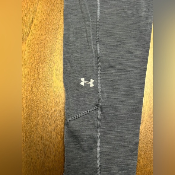 Under armour Women's Leggings, Size Medium Dark Gray (0352) - Picture 4 of 12